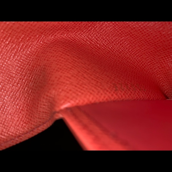 Louis Vuitton 6 Key Holder Poppy - Picture 8 of 8